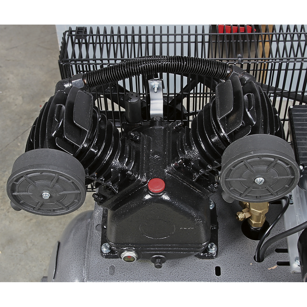 Sealey SAC3103B Premier 100L Belt Drive Air Compressor with Front Control Panel 3hp - additional view 13