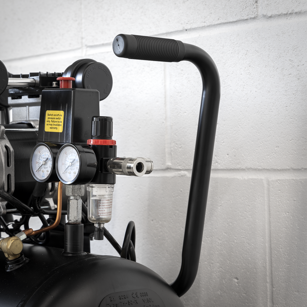 Sealey SAC5001S 50L Low Noise Oil Free Direct Drive Air Compressor 2 x 2hp - additional view 7