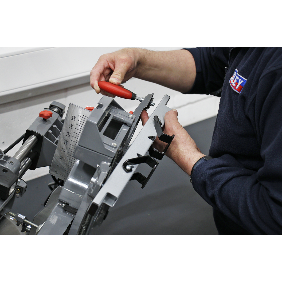 Sealey SBC01 Benchclaw® Mitre Saw Workbench Clamp - additional view 9