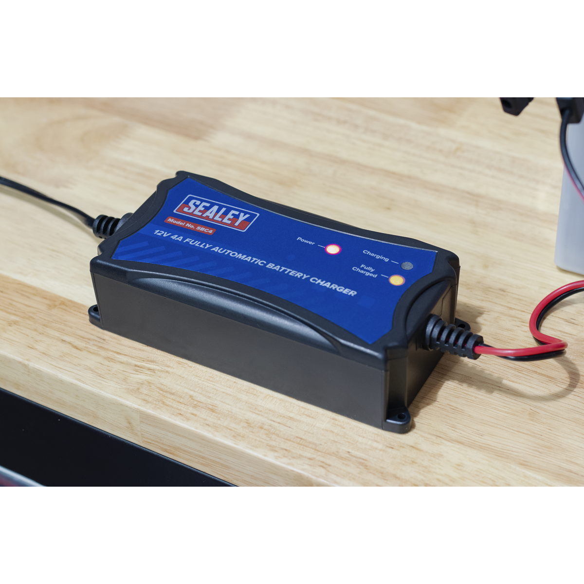 Sealey SBC4 12V Fully Automatic Battery Maintainer/Charger 4A - additional view 4