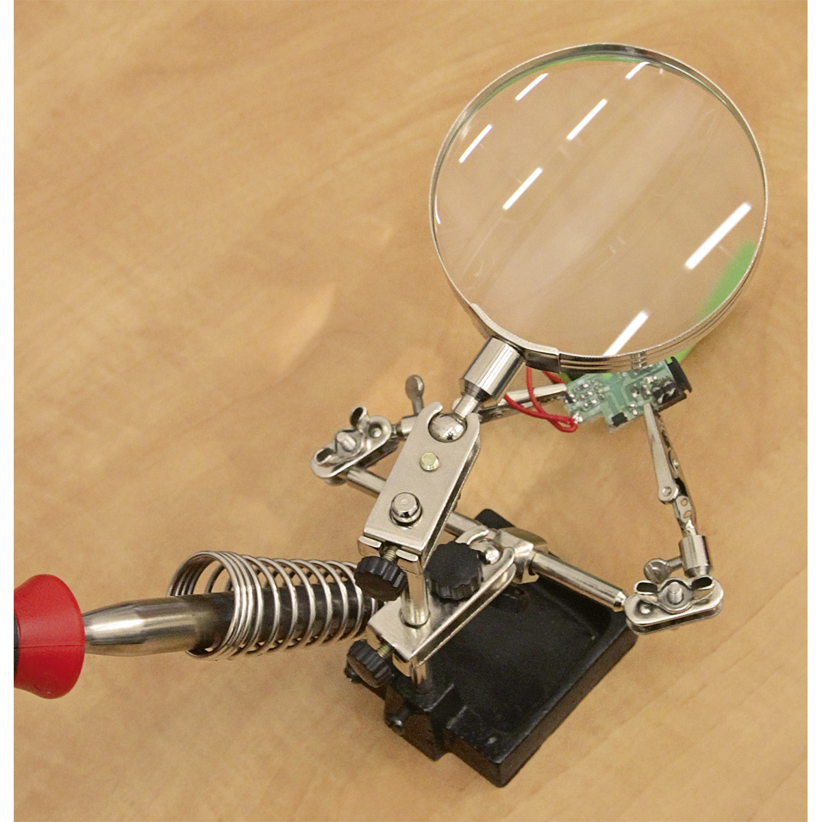 Sealey SD150H Mini Robot Soldering Stand with Magnifier & Iron Holder - additional view 5