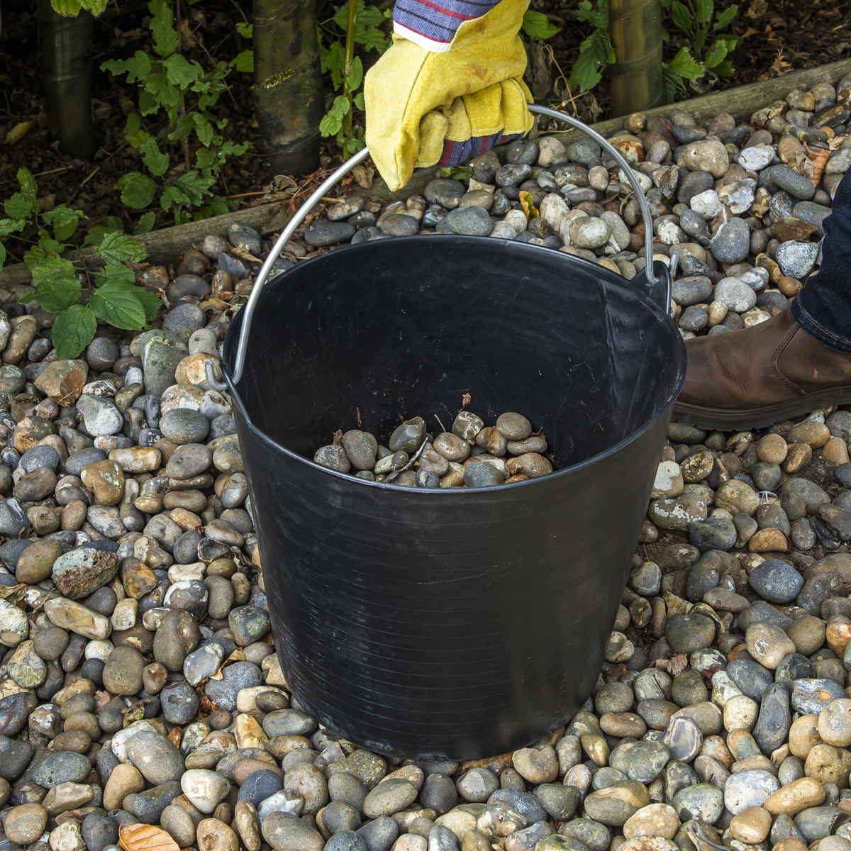 Sealey SFT26H Heavy-Duty Flexi Tub 26L with Metal Handle - Black - additional view 7