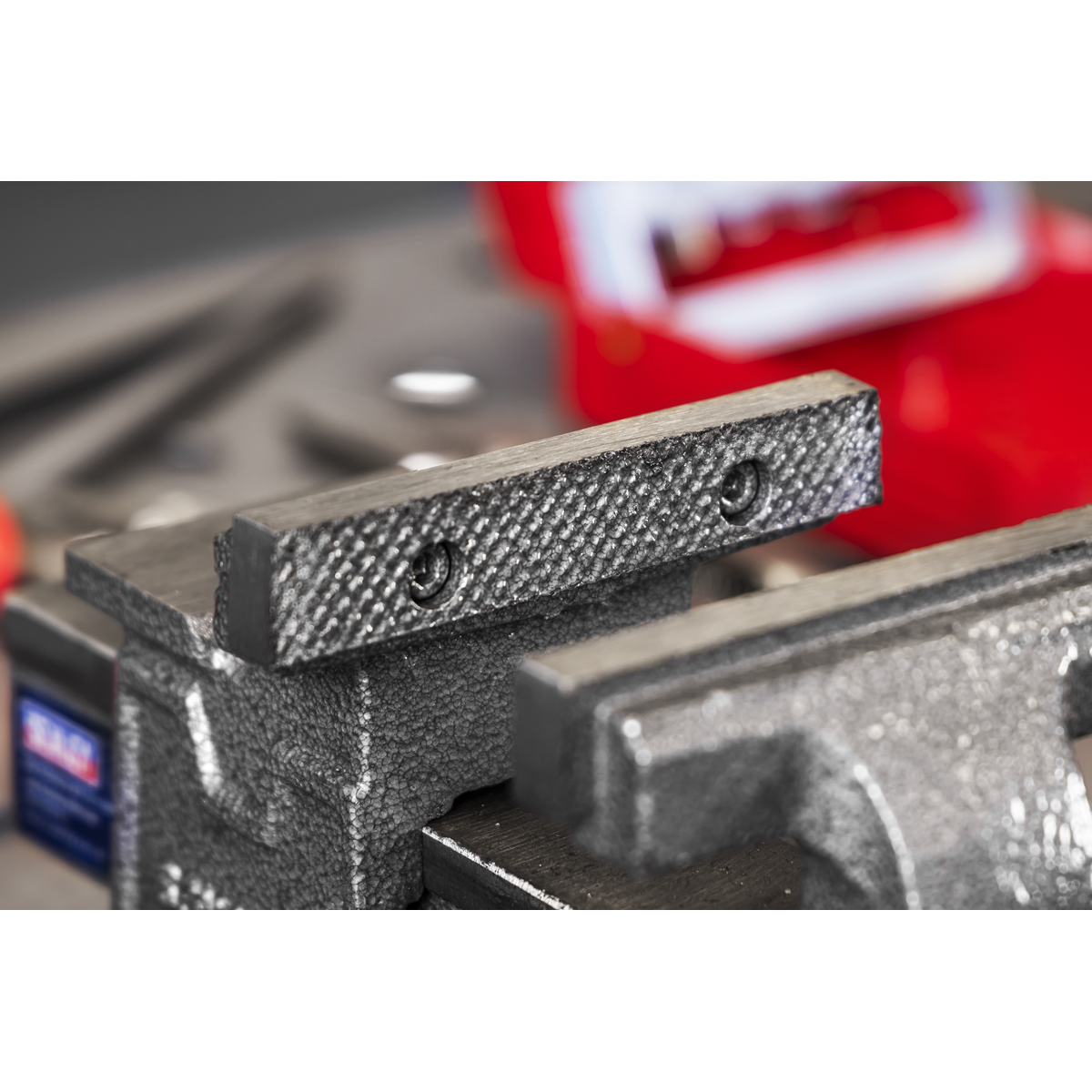 Sealey SGV100L 100mm SG Iron Vice with Swivel Base - additional view 4