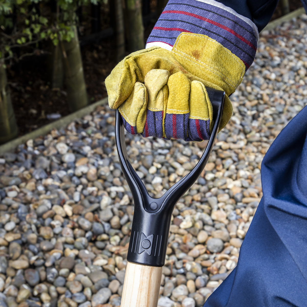 Sealey SH710 Shovel with 710mm Wooden Handle - additional view 5