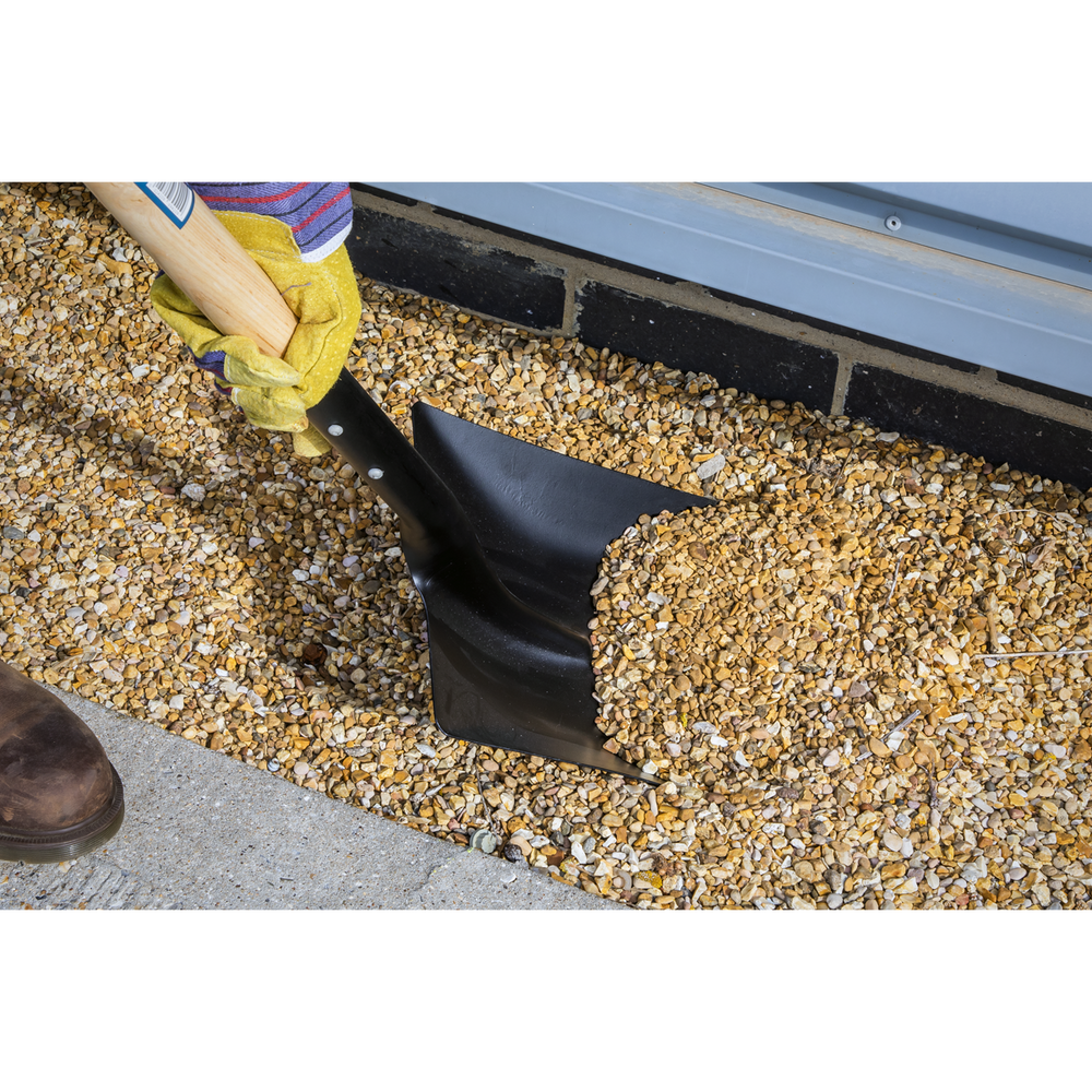 Sealey SH710 Shovel with 710mm Wooden Handle - additional view 2