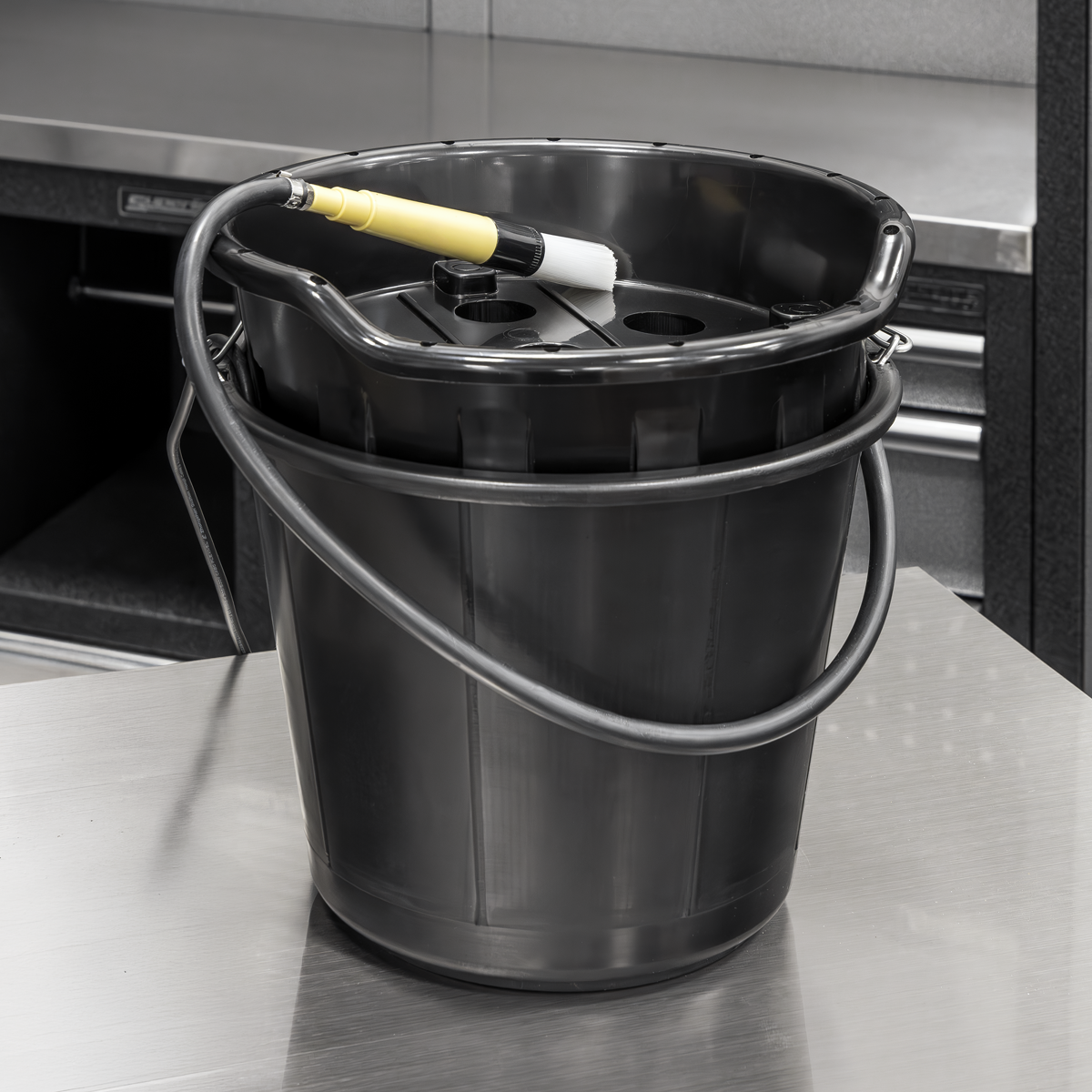 Sealey SM220 Portable Parts Washer Bucket with Brush 14L - additional view 5