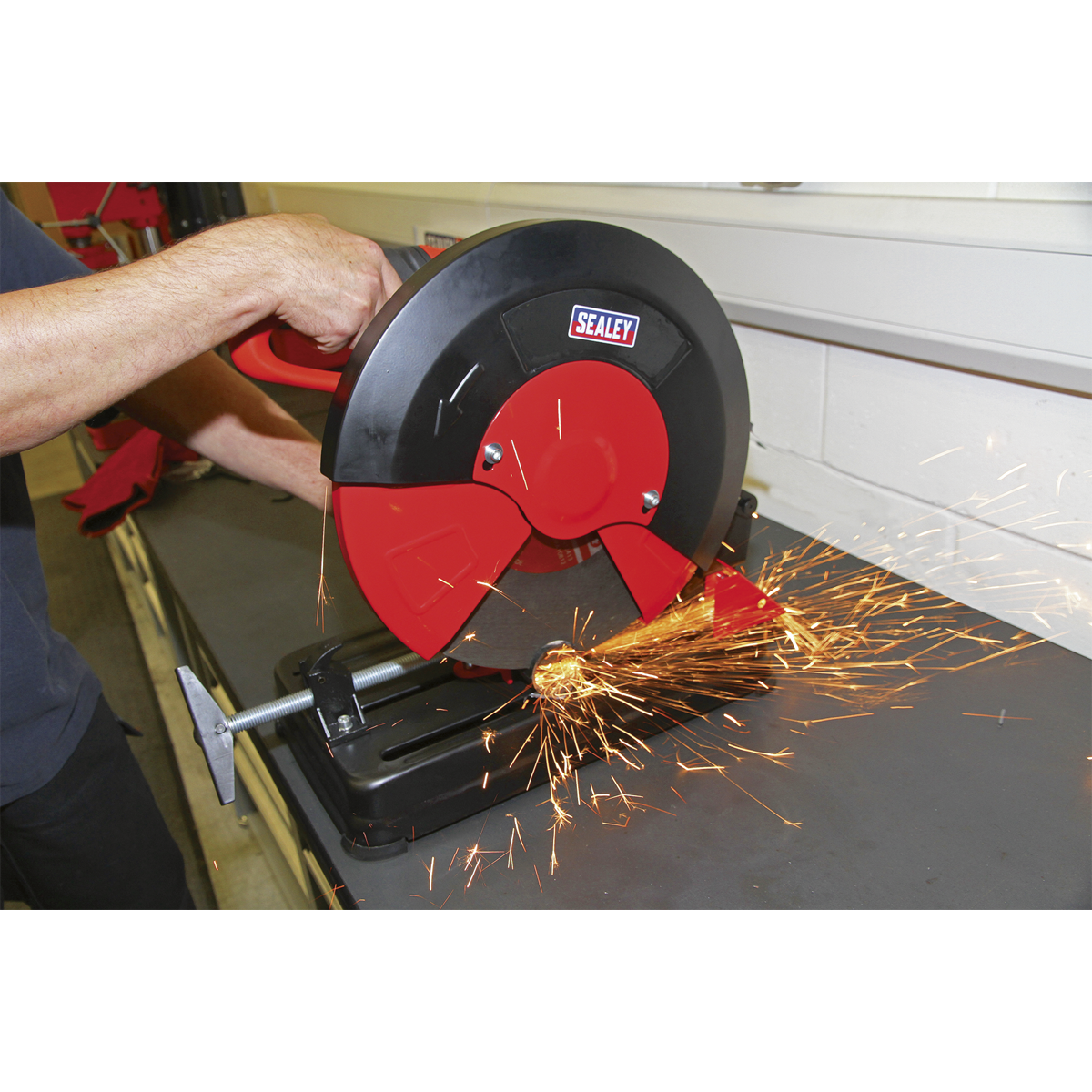 Sealey SM355D Portable Abrasive Disc Cut-Off Saw 355mm 230V - additional view 5