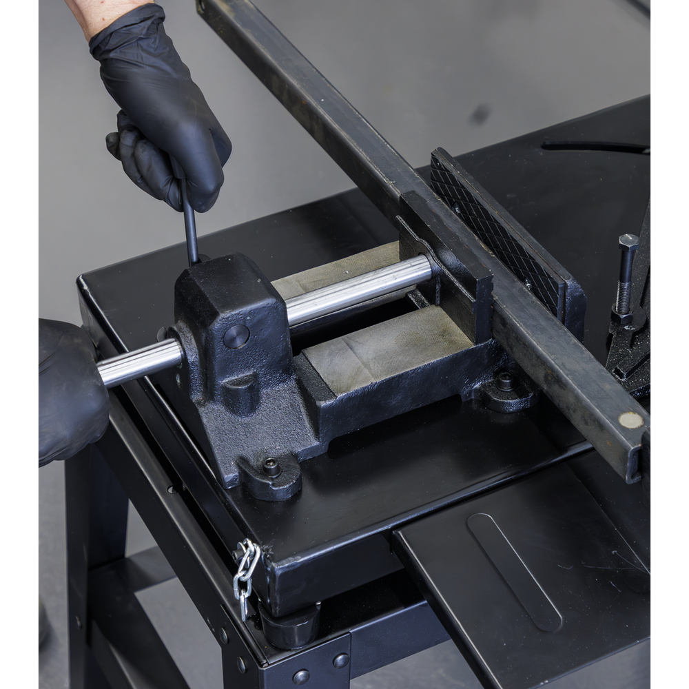 Sealey SM65 Metal Cutting Bandsaw 150mm 230V with Mitre & Quick Lock Vice - additional view 4