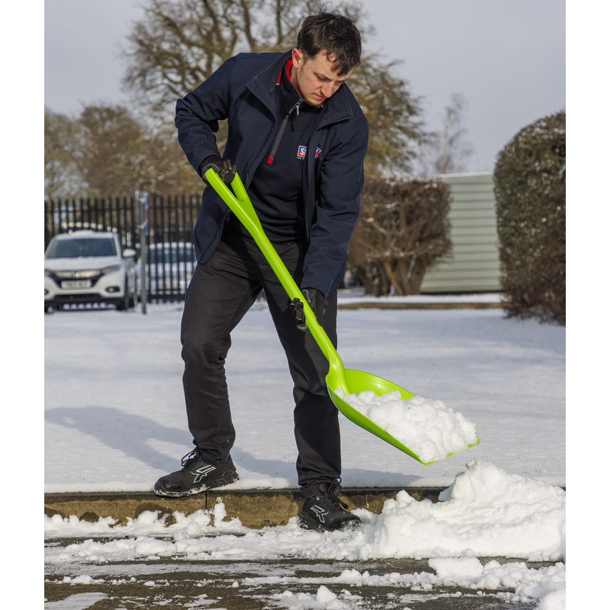 Sealey SS10 General-Purpose Polypropylene Shovel with 690mm Handle - additional view 10