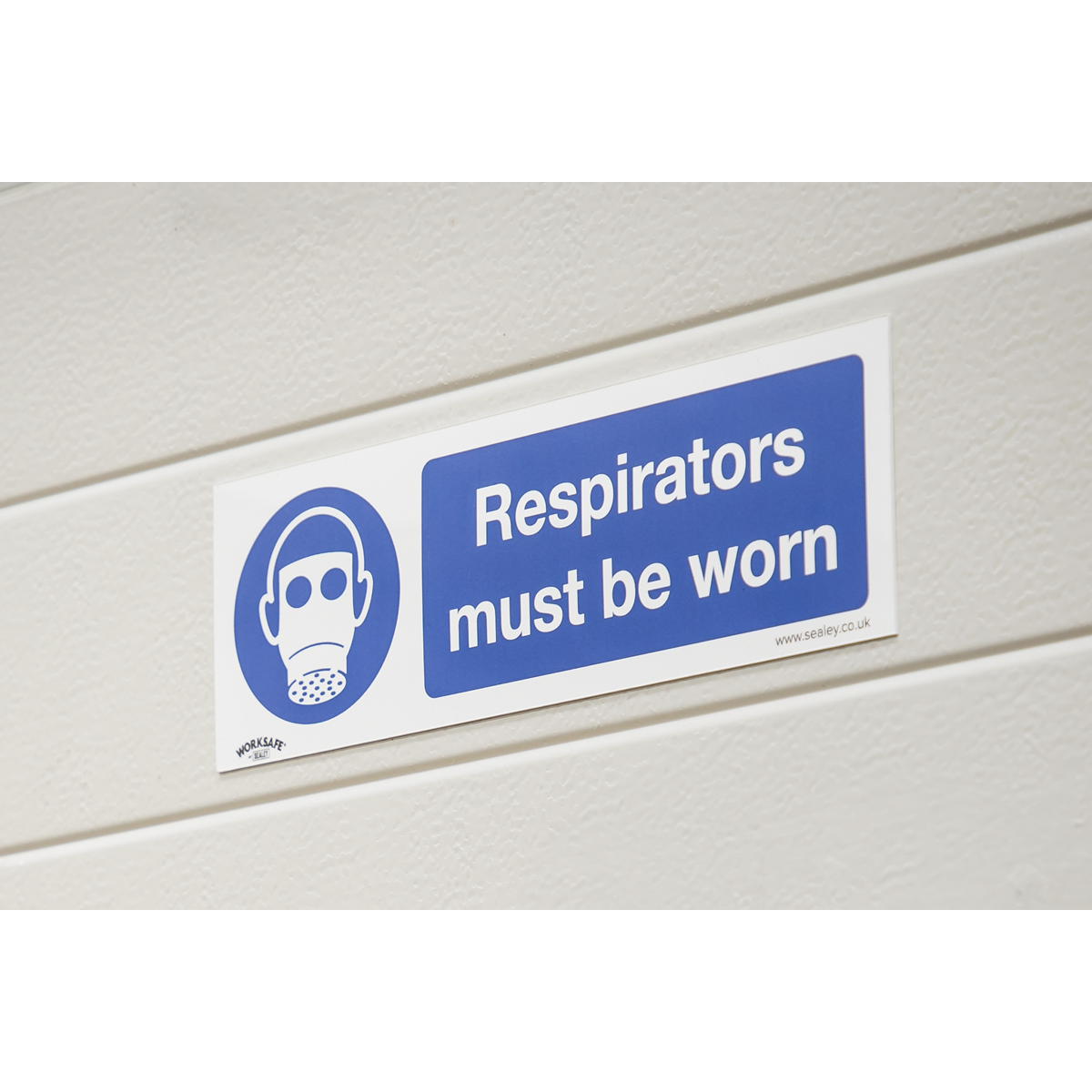 Sealey SS56P10 Worksafe® Respirators Must Be Worn Safety Sign, Rigid Plastic - Pack of 10 - additional view 7