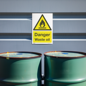 Sealey SS60P10 Worksafe® Danger Waste Oil Safety Sign, Rigid Plastic - Pack of 10 - additional view 6