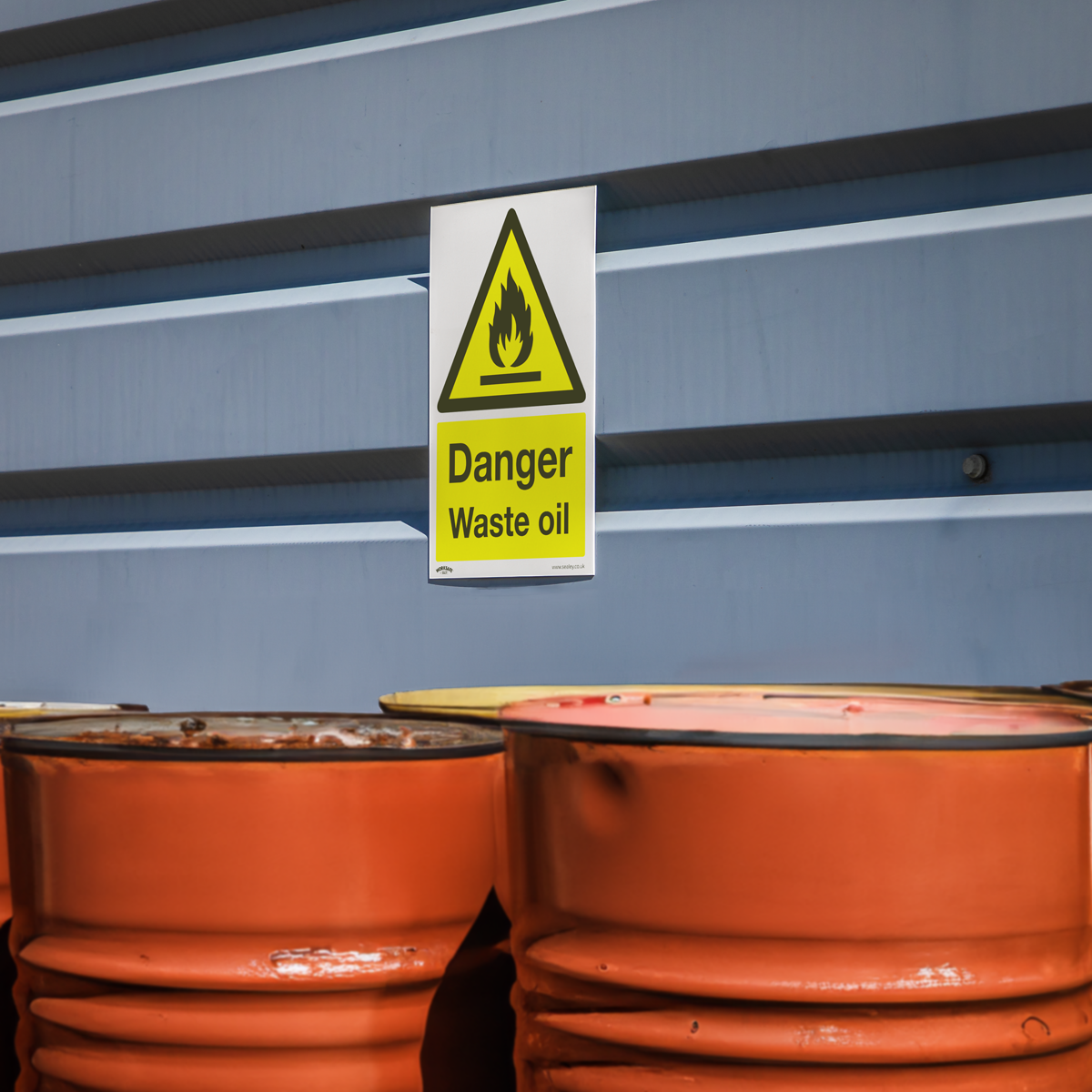 Sealey SS60V1 Worksafe® Danger Waste Oil Safety Sign - Self-Adhesive Vinyl - additional view 3