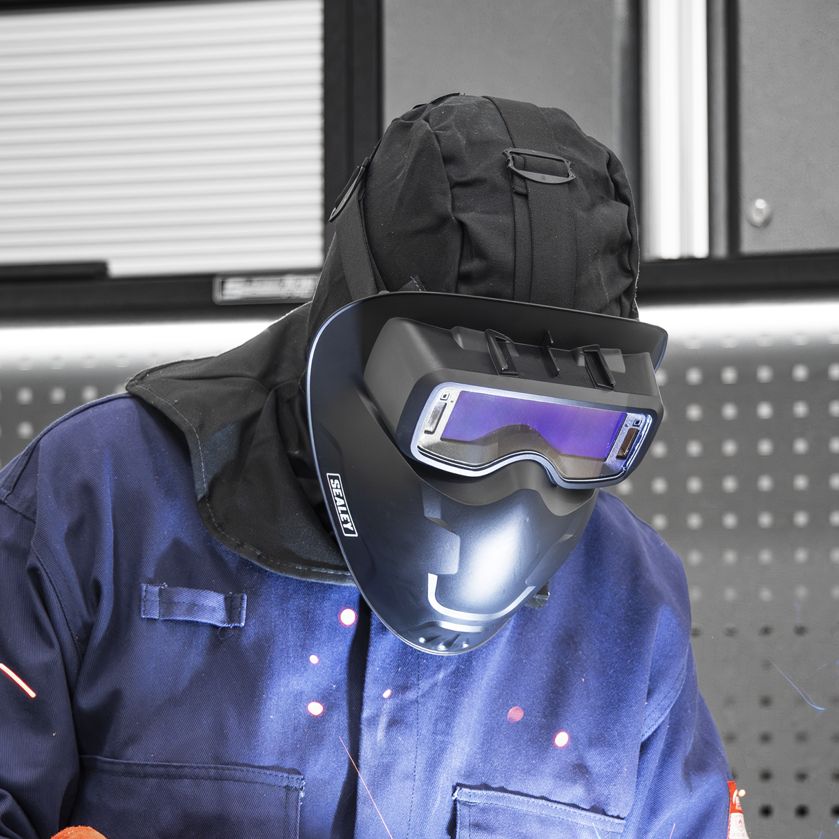 Sealey SSP102 Auto Darkening Welding Goggles Shade 9-13 - additional view 5