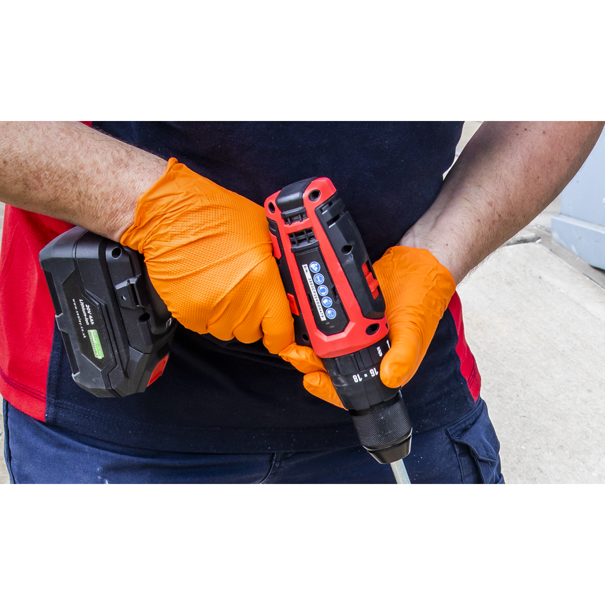 Sealey SSP56XL Diamond Grip Extra-Thick Nitrile Powder-Free Gloves, Orange, X-Large - Pack of 50 - additional view 4