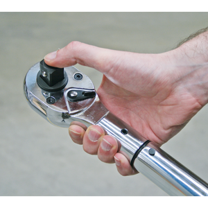 Sealey STW601 Premier Calibrated Push-Through Micrometer Torque Wrench 3/4"Sq Drive 237-983Nm - additional view 4