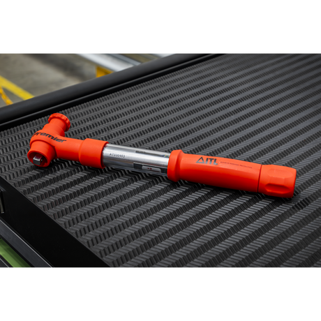 Sealey STW803 Premier Insulated Torque Wrench 3/8"Sq Drive 12-60Nm - additional view 2