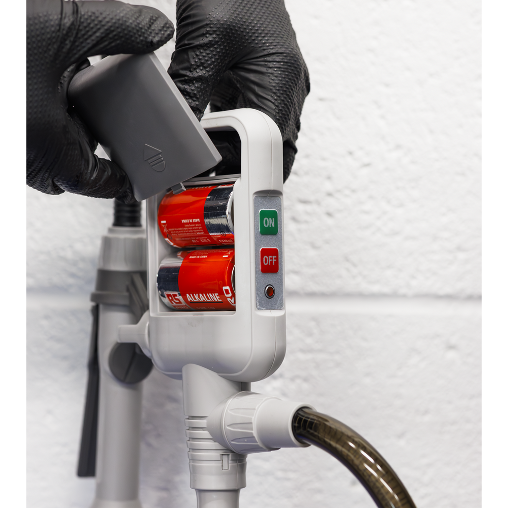 Sealey TP81 Battery Operated Fluid Transfer Pump with Nozzle - additional view 5