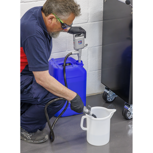 Sealey TP81 Battery Operated Fluid Transfer Pump with Nozzle - additional view 7
