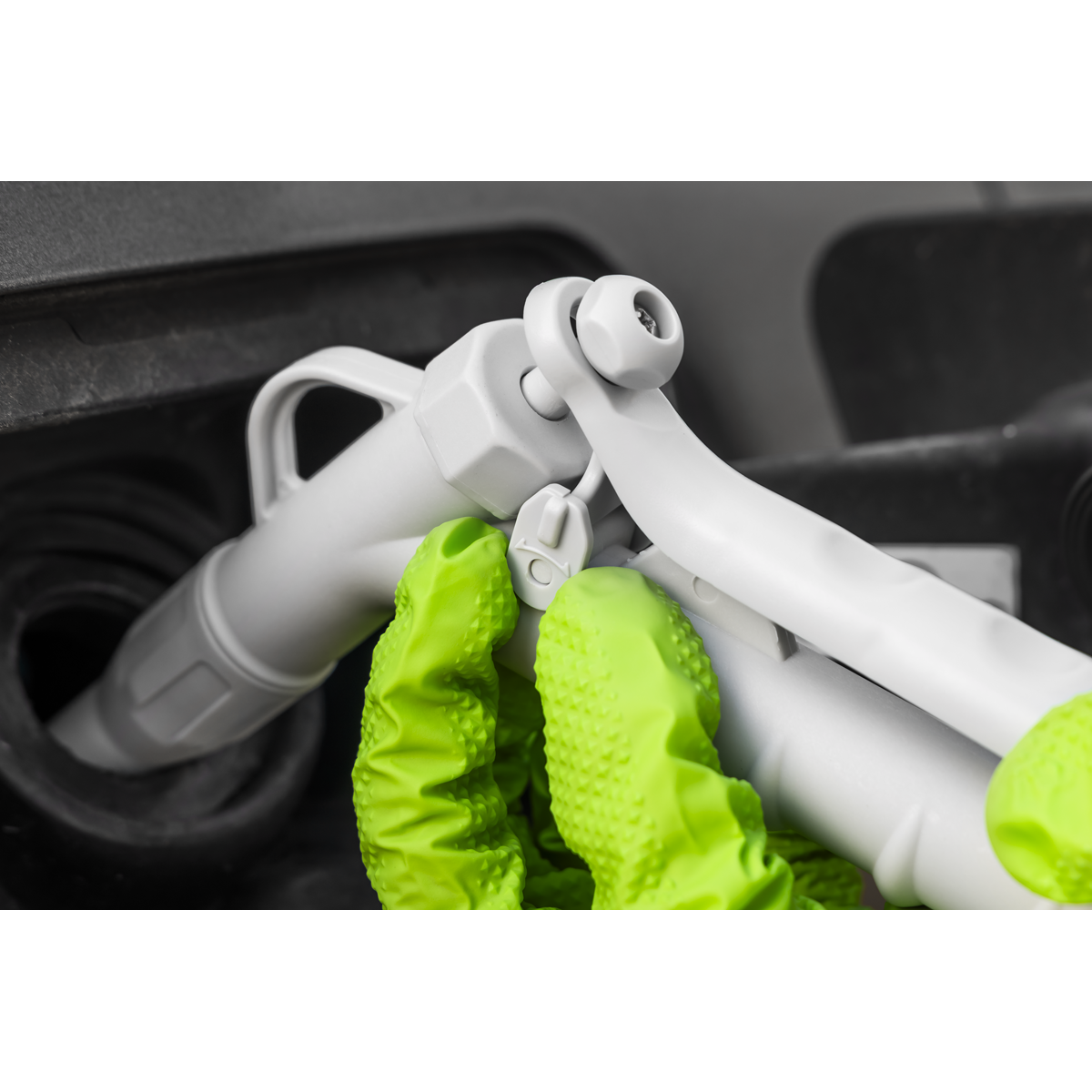 Sealey TP83 Battery Operated/12V Fuel Transfer Pump - additional view 3