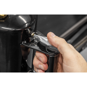 Sealey TP900B Black Non-Aerosol Spot Sprayer - additional view 3
