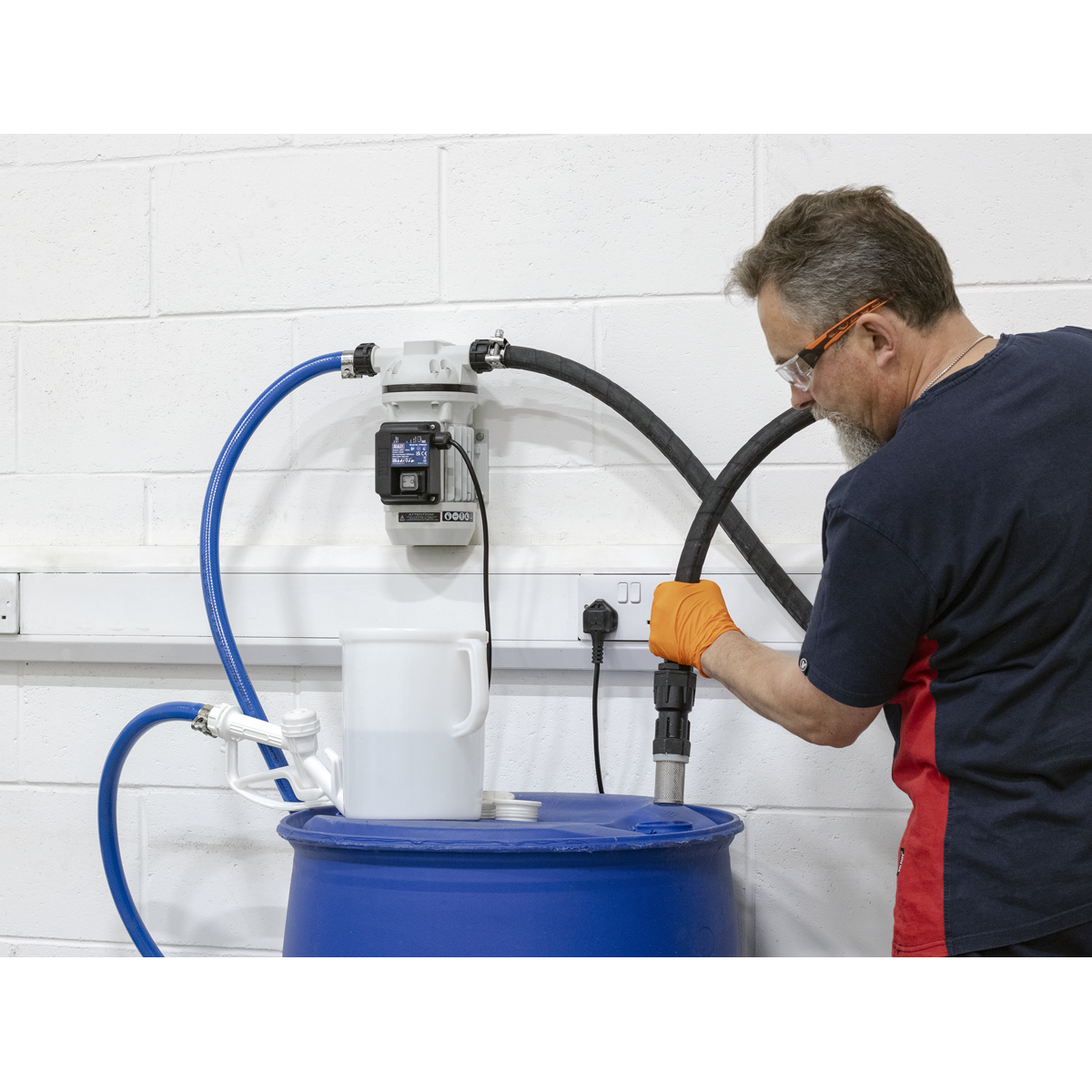 Sealey TP99230 Portable AdBlue® Transfer Pump 230V - additional view 5