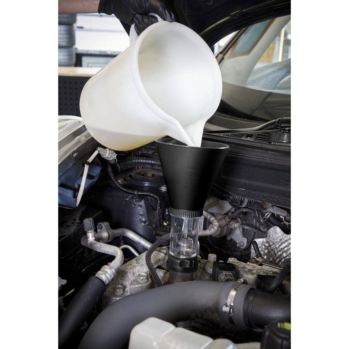 Sealey VS7102 Engine Oil Funnel Set for Renault/Nissan 4pc - additional view 5