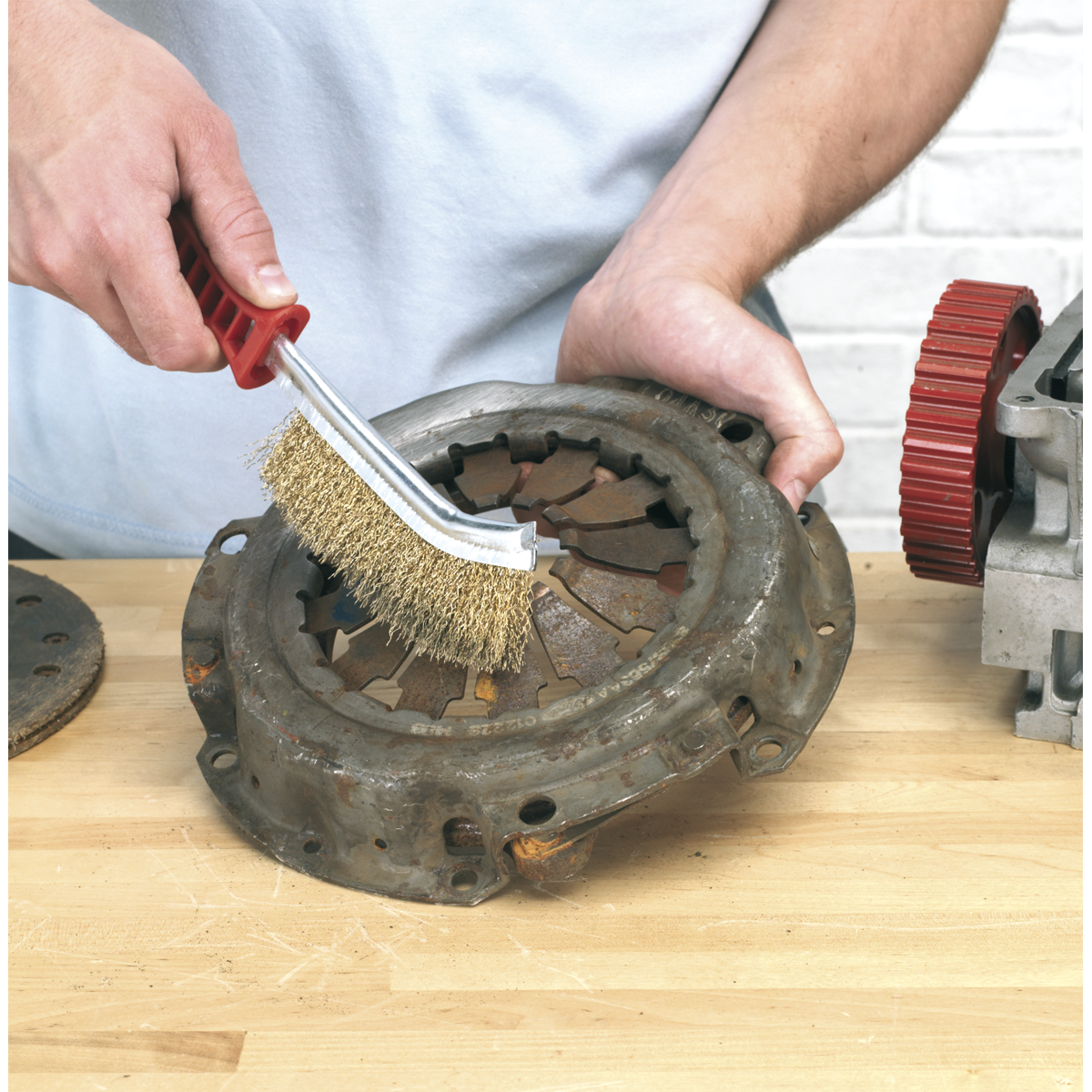 Sealey WB05/R Wire Brush Brassed Steel with Plastic Handle - additional view 2