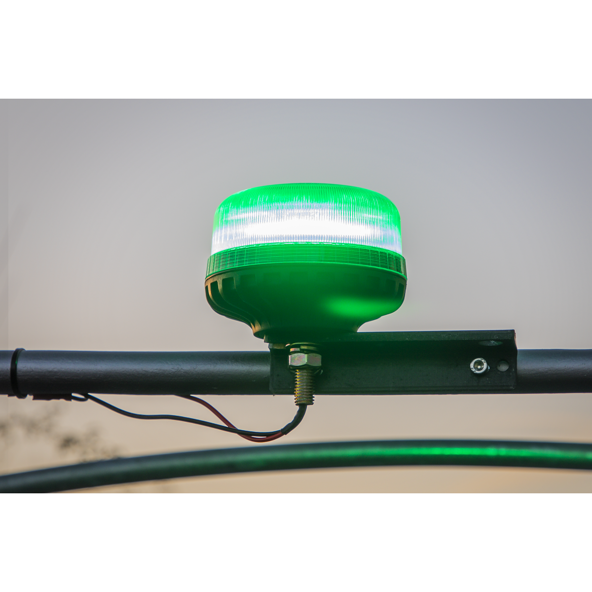 Sealey WB951LEDG Warning Beacon with 12mm Bolt Fixing 36W SMD LED 12/24V - Green - additional view 4