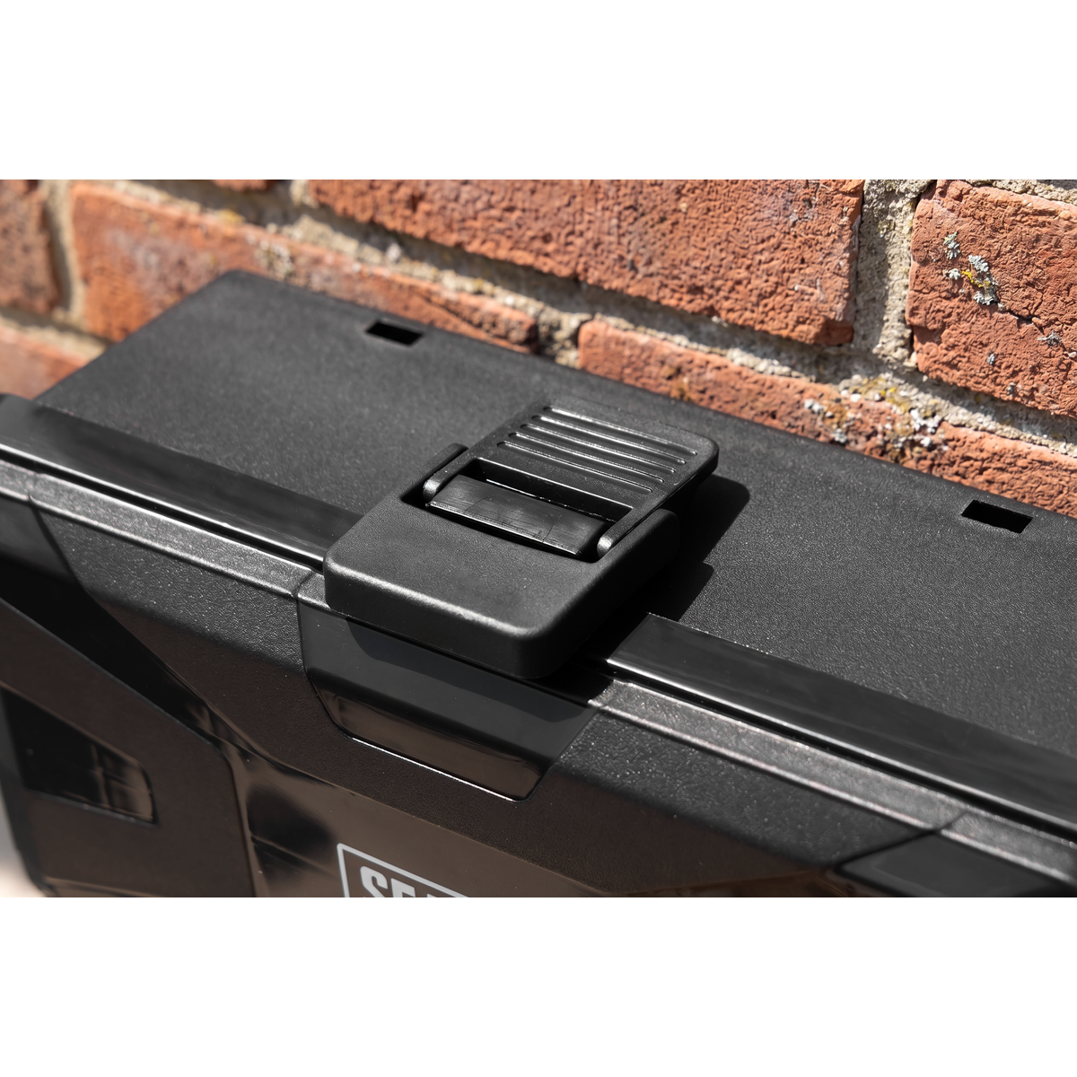 Sealey WBE3 Weatherproof Electrical Protection Box - Medium - additional view 9