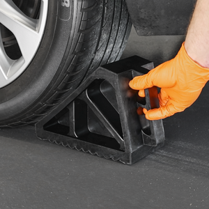 Sealey WC02 Rubber Wheel Chocks - Pair - additional view 7