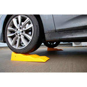 Sealey WL301 Levelling Ramps - 3-Stage 2.5 Tonne Capacity per Ramp 5 Tonne Capacity per Pair - additional view 3