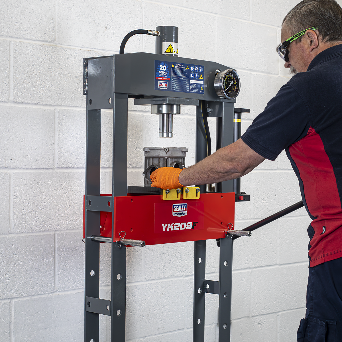 Sealey YK209F Premier Heavy-Duty Floor Type Hydraulic Press 20 Tonne - additional view 5