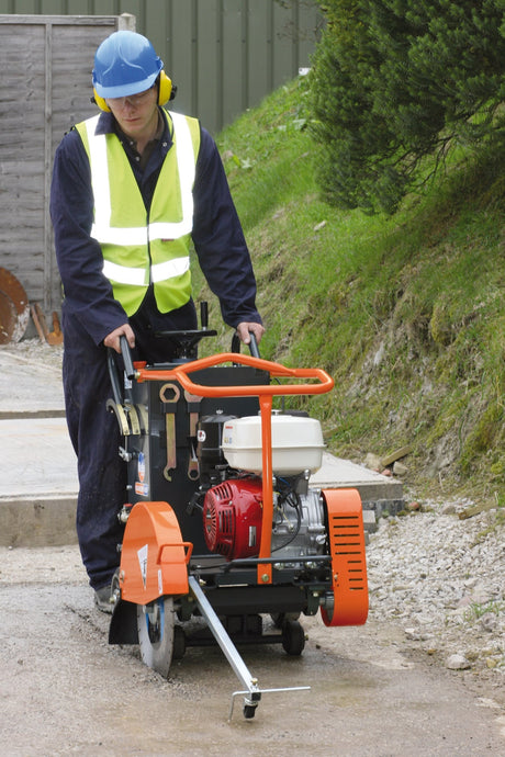 Altrad - Belle RAN01 Ranger 450 Floor Saw - RAN01 - Belle - Trade Counter Direct