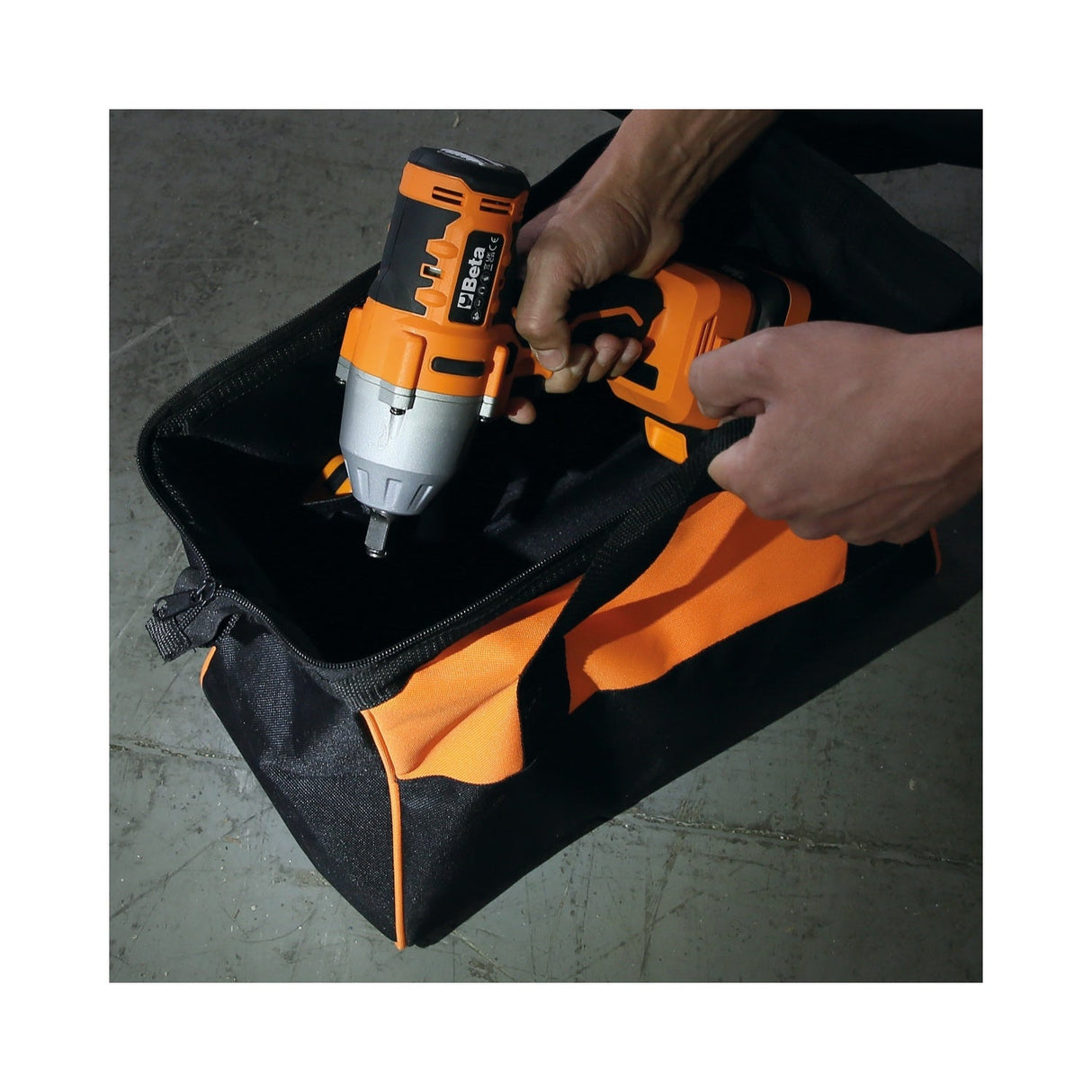 Beta Technical Fabric Bag For Battery Tools 410 X 210 X 280 Mm - C9PT - WEB-021090001 - Beta - Trade Counter Direct