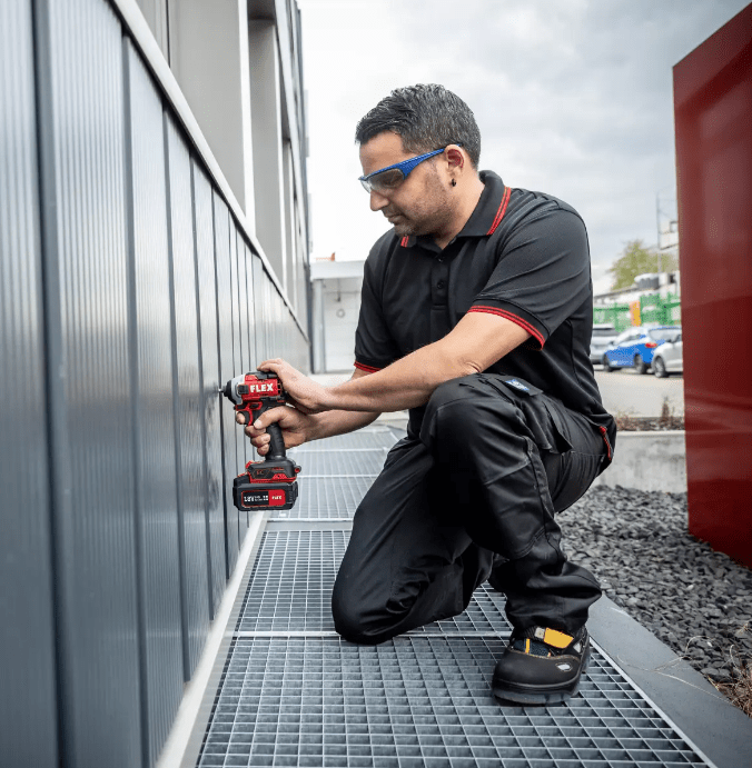 Flex 18V Cordless Impact Driver with Bit Ejector 1/4" 18.0 - EC HD C - 520756 - FLEX520756 - Flex Power Tools - Trade Counter Direct