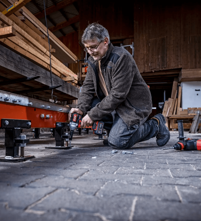 FLEX 18V IW 1/2" 750 18.0 - EC C – 18V Cordless Impact Wrench, 750 Nm - FLEX530231 - Flex Power Tools - Trade Counter Direct