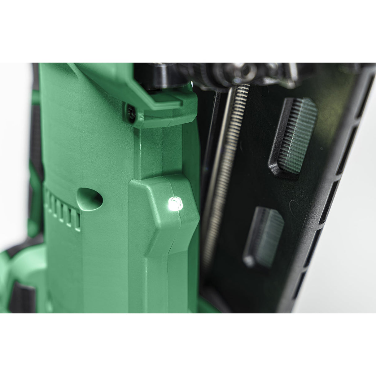 Hikoki 18V 15GA Brushless Angled Finish Nailer 2 x 2.0Ah batteries, charger and Case - NT1865DAAJXZ - NT1865DAAJXZ - HiKOKI / Hitachi Power Tools UK - Trade Counter Direct