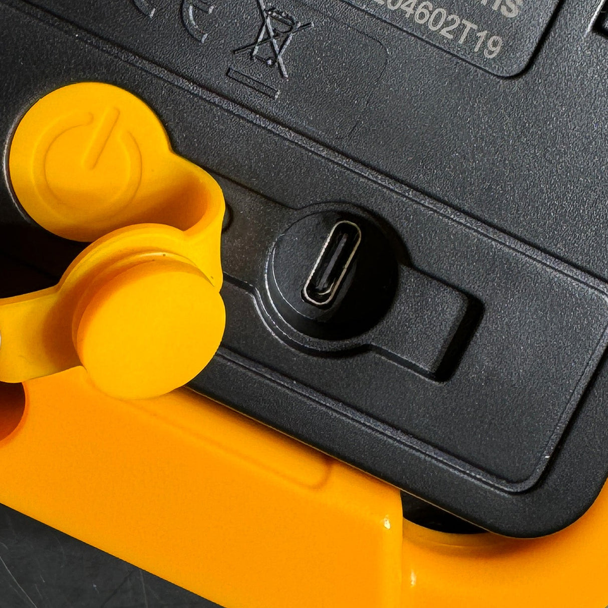 JCB 1500 LM Fully Waterproof Work Light - JCB-WL-TUFFXONE - JCB Work Lights - Trade Counter Direct