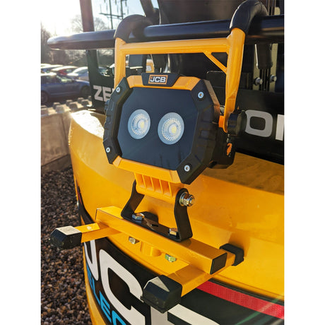 JCB 20W LED Rechargeable Floodlight – 2000 Lumens (1 × 22.2V Battery) - JCB-FL20S - JCB Work Lights - Trade Counter Direct