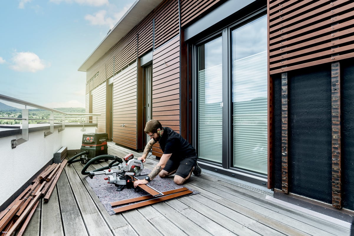 Metabo KGS 18 LTX BL 216, Brushless 8" Crosscut Mitre Saw, Body Only - 614216850 - 614216850 - Metabo Power Tools UK - Trade Counter Direct