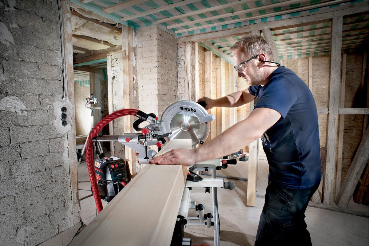 Metabo KGS305M - 240V 305mm Dia Sliding Compound Mitre Saw - 240V - KGS305M-240V - Metabo Power Tools UK - Trade Counter Direct