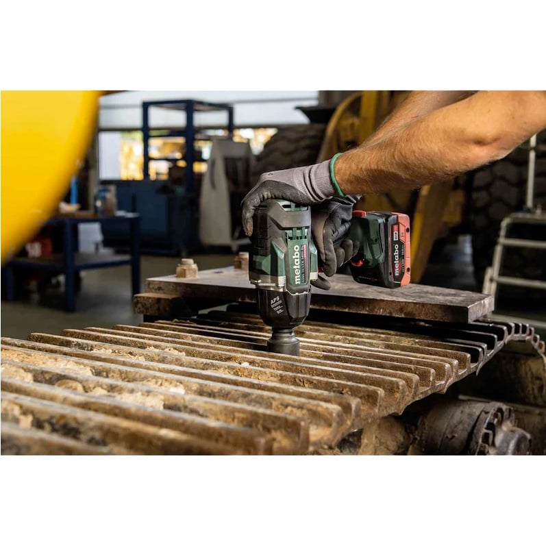 Metabo SSW18LTX1450BL 1/2 High Torque Impact Wrench with MetaBOX - SSW18LTX1450BL - Metabo Power Tools UK - Trade Counter Direct