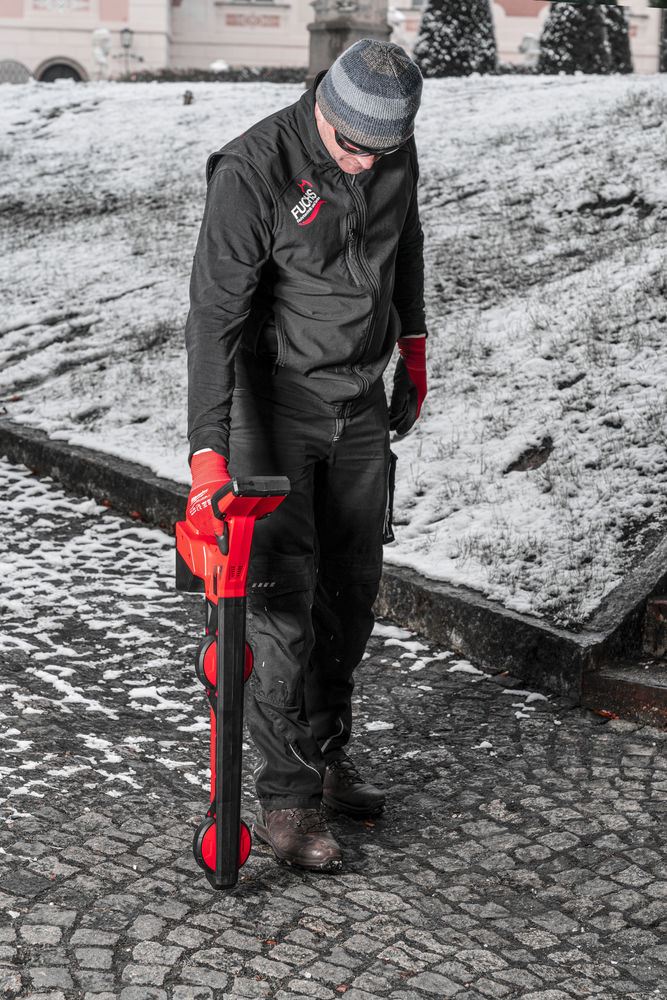 Milwaukee M12PL - 201C 12V Fuel Cordless Plumbing Locator - Kit - M12PL-201C - Milwaukee Tools UK - Trade Counter Direct
