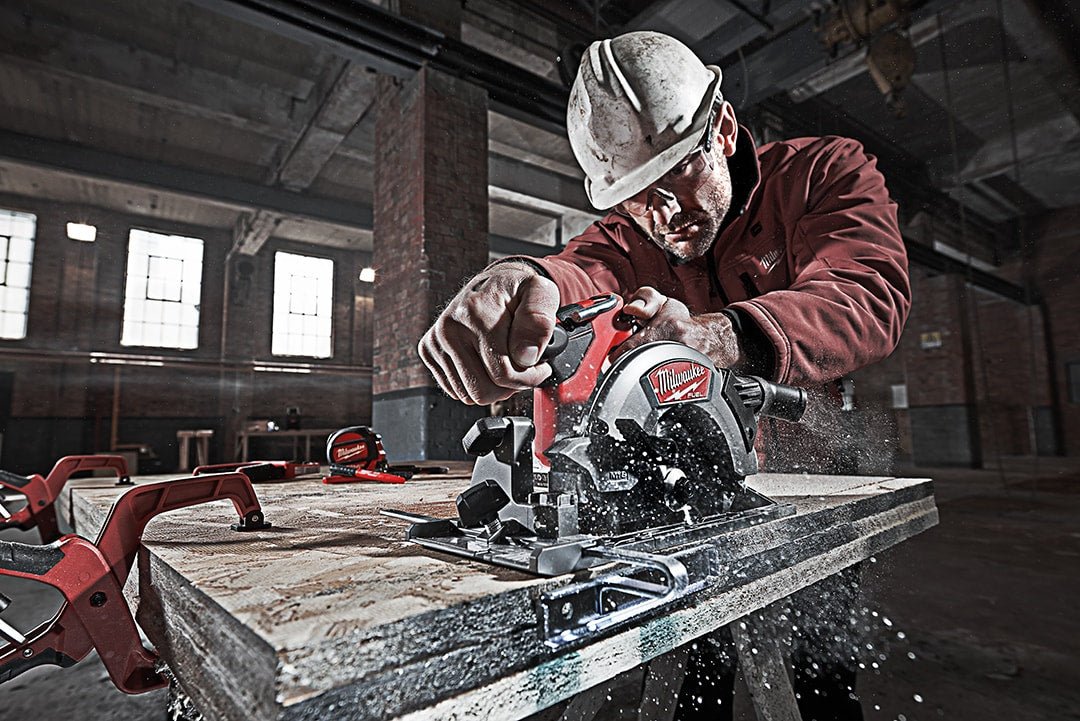 Milwaukee M18 CCS55 - 502c FUEL 165mm Circular Saw 2 x 5.0Ah - M18CCS55 - 502c - M18CCS55-502C - Milwaukee Tools UK - Trade Counter Direct