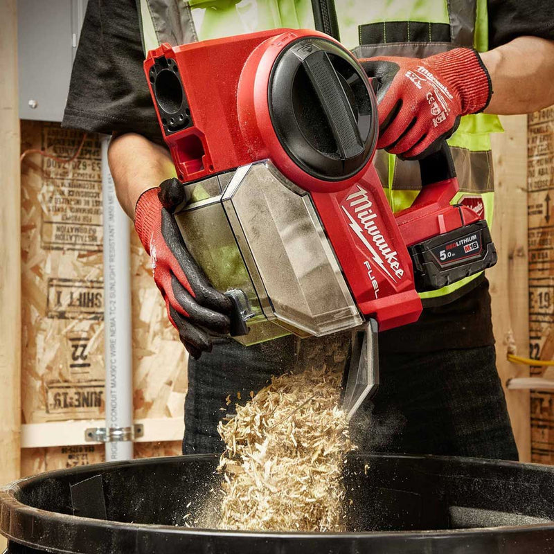 Milwaukee M18FCVL - 0 Fuel Compact Vacuum - Bare Unit - M18FCVL-0 - Milwaukee Tools UK - Trade Counter Direct