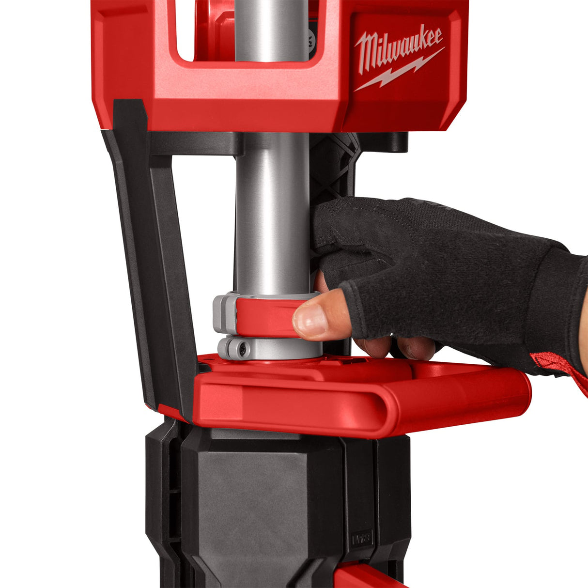 Milwaukee M18SAL2 - 0 18V LED Stand Light - Bare Unit - M18SAL2-0 - Milwaukee Tools UK - Trade Counter Direct