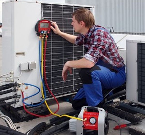 Rothenberger Roairvac 1.5 CFM R170061 Refrigerant Vac Pump - R170061 - R170061 - Rothenberger - Trade Counter Direct