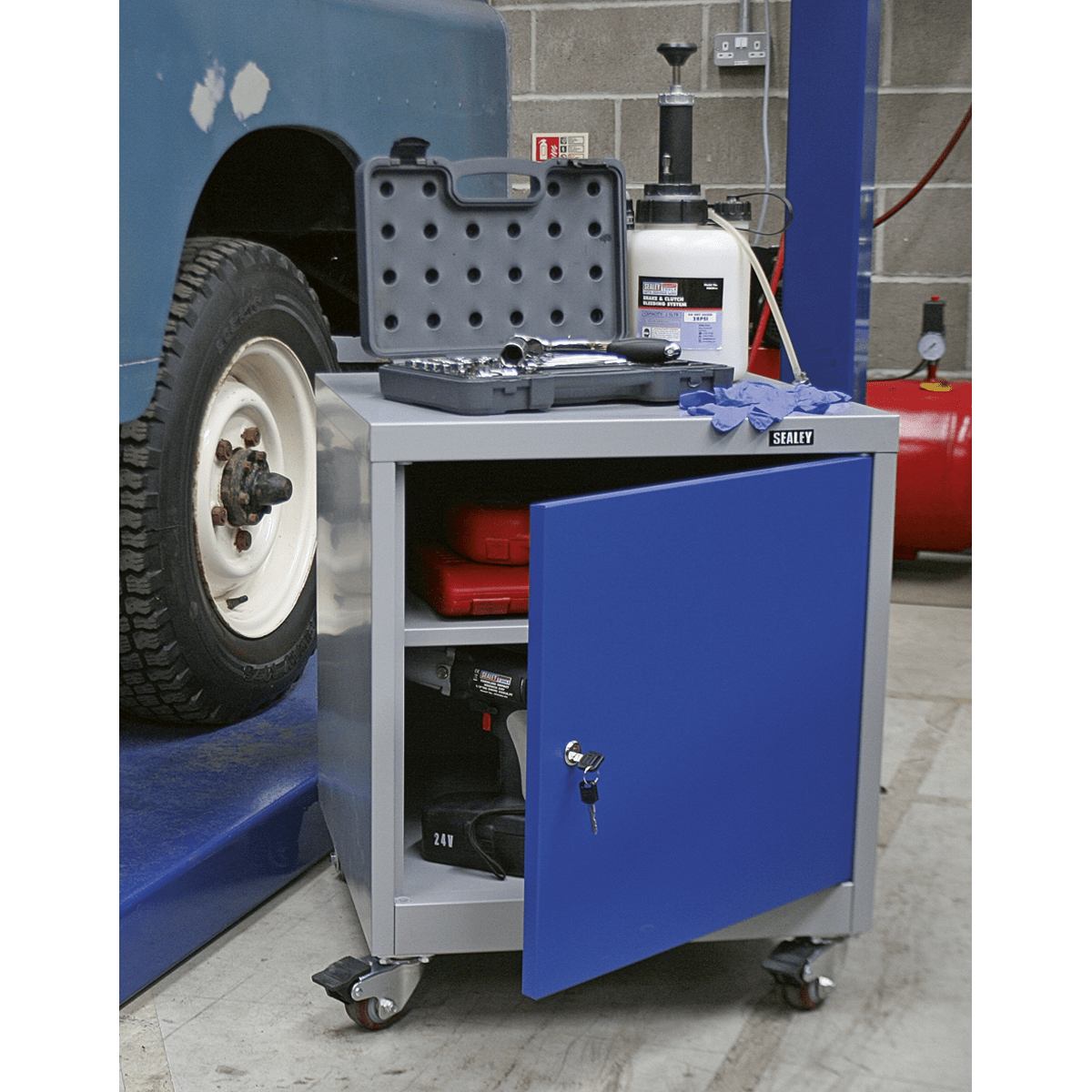 Sealey API5659 Premier Industrial™ Mobile Industrial Cabinet with 1 Shelf - API5659 - Sealey Tools UK - Trade Counter Direct