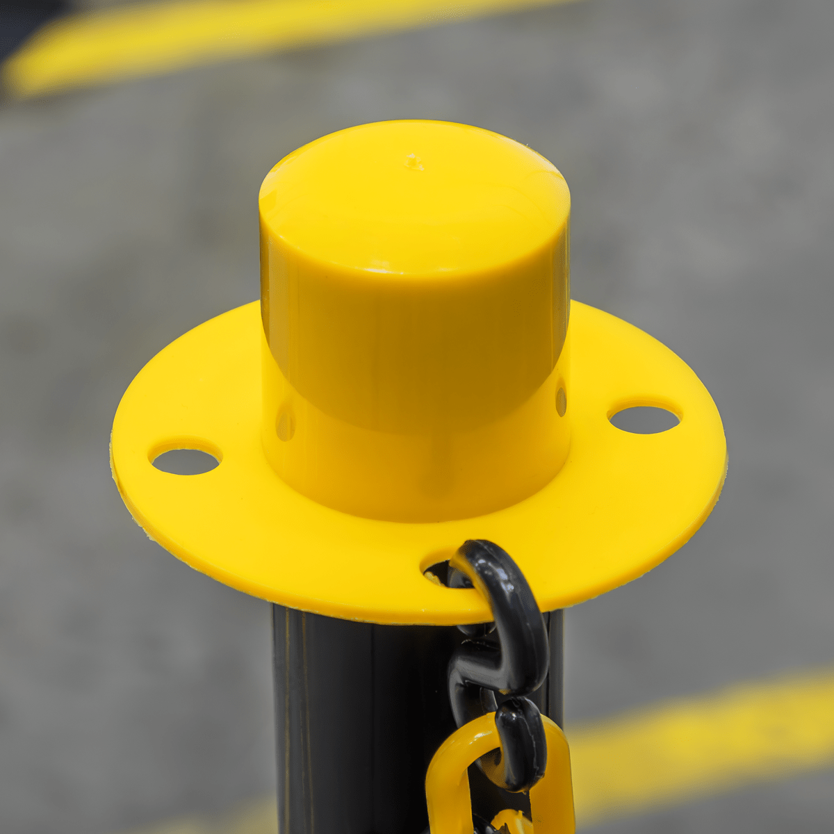 Sealey BYSBKIT Post & Chain Kit 25m - Black/Yellow - BYSBKIT - Sealey Tools UK - Trade Counter Direct