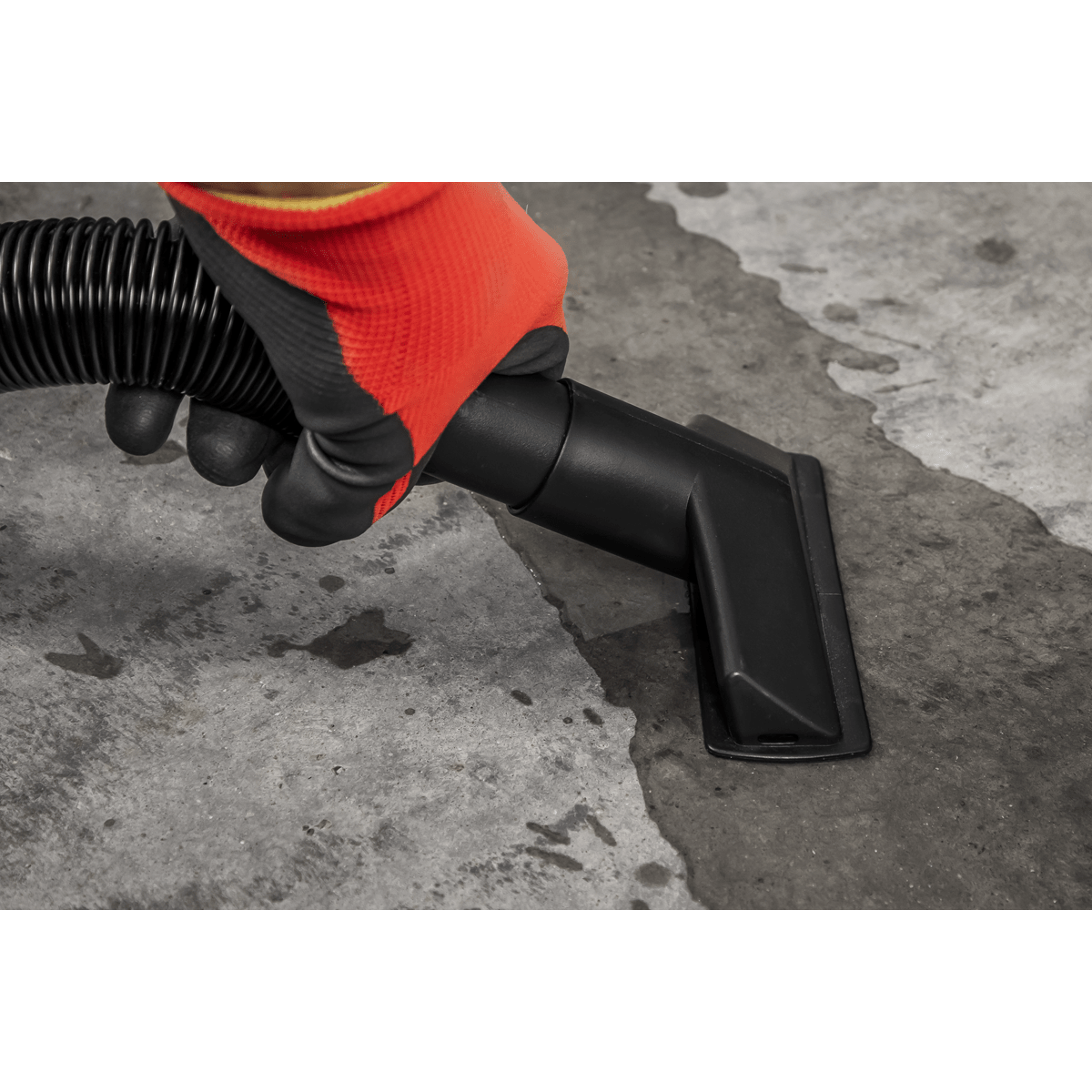 Sealey CP20VWDVKIT Cordless Wet & Dry Vacuum Kit 2 Batteries - 20V 4Ah SV20 Series - CP20VWDVKIT - Sealey Tools UK - Trade Counter Direct